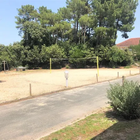 Totalement Rénové Avec Piscine *
