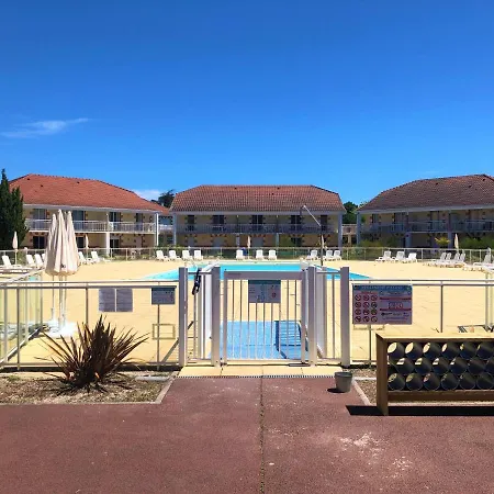 Totalement Rénové Avec Piscine *